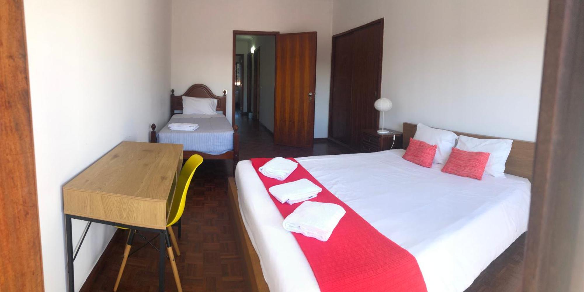 Hotel Avenida 83 Aveiro Esterno foto